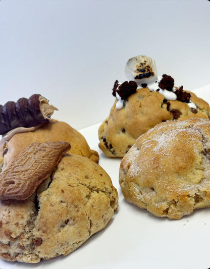 Box of 4 Stuffed Cookies